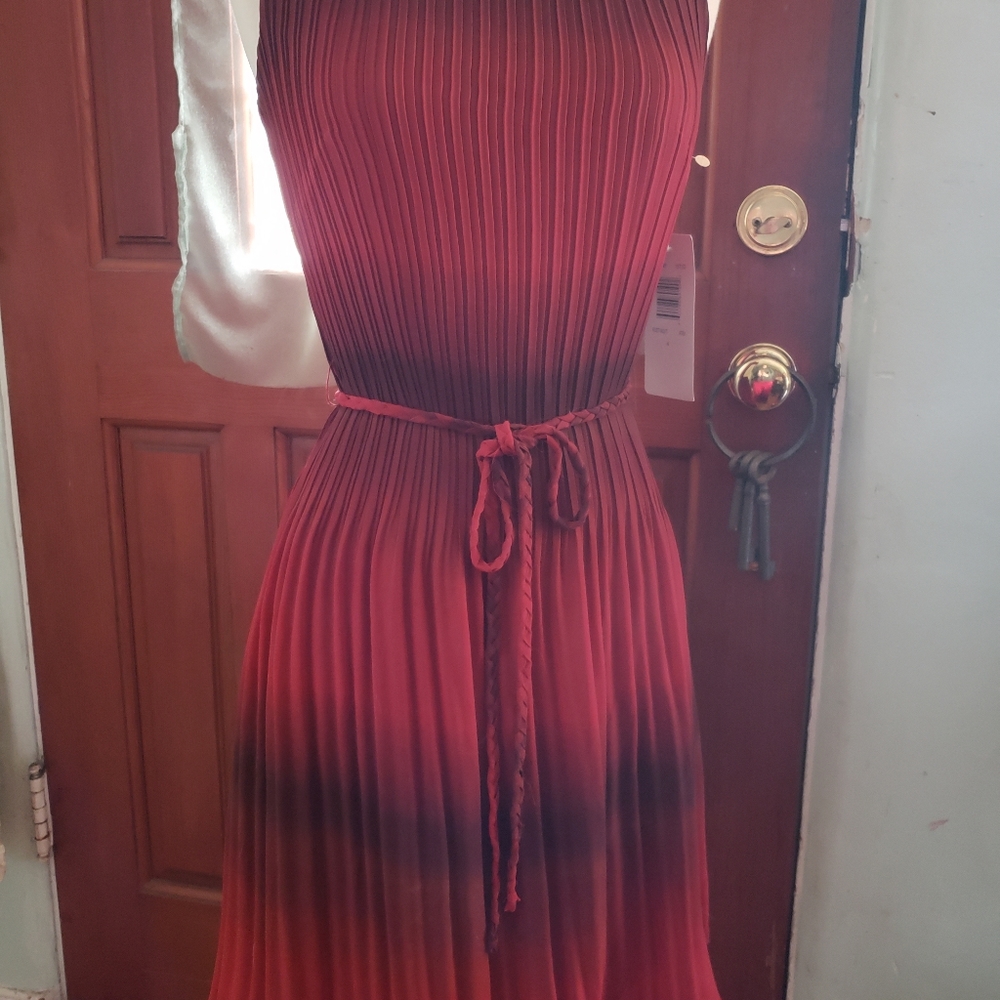 AMANDA LANE DRESS - Picture 9 of 16
